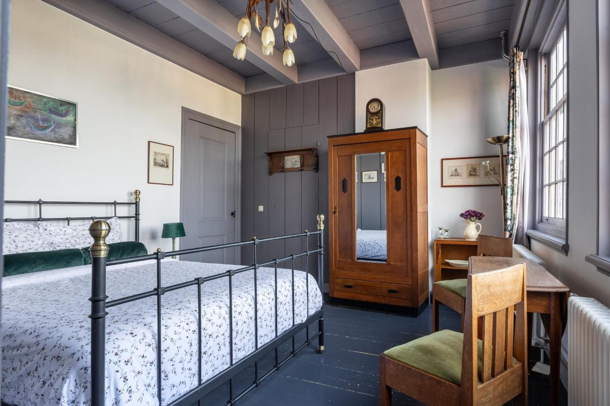 B&B In De Prinsenstraat Дордрехт Экстерьер фото